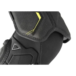 Clearance Armbågsskydd Supreme M5 Pro Int Armbågsskydd Hockey
